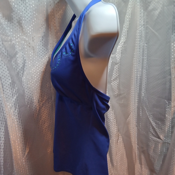 Ocean Avenue Swimwear Tankini Cutout Halter Top One Piece Bathing Suit Blue - Picture 6 of 14